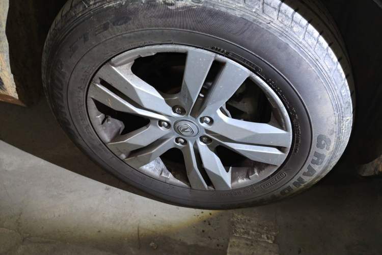 Used CHANGAN CS75 2014 1.8T Automatic Elite Model China IV Standard Right Front Wheel Hub
