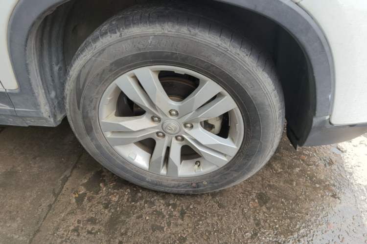 Used CHANGAN CS75 2014 1.8T Automatic Elite Model China IV Standard Right Front Wheel Hub