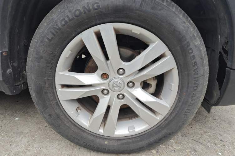 Used CHANGAN CS75 2014 1.8T Automatic Prestige Model China IV Standard Right Front Wheel Hub