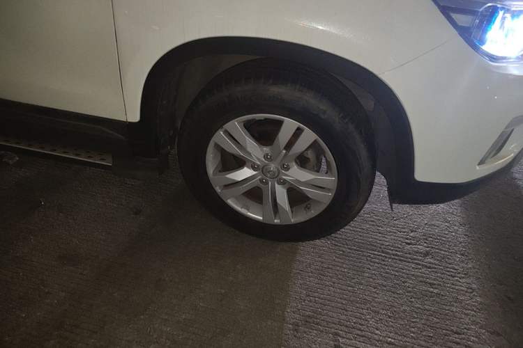Used CHANGAN CS75 2014 1.8T Automatic Elite Model China IV Standard Right Front Wheel Hub