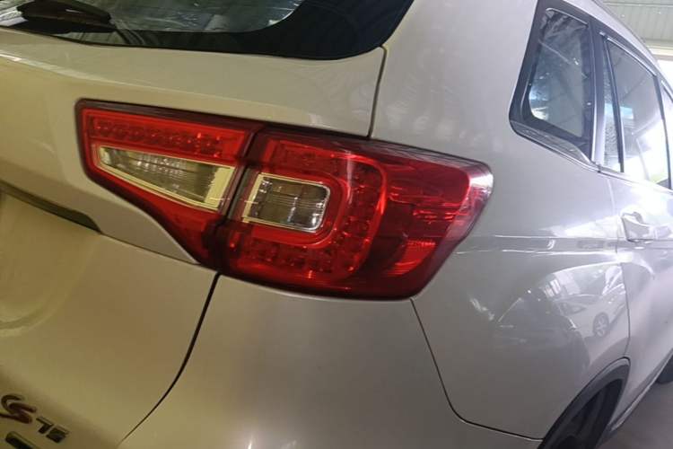 Used CHANGAN CS75 2014 1.8T Automatic Prestige Model China IV Standard Right Rear Taillight
