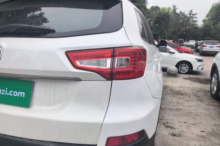 Used CHANGAN CS75 2014 1.8T Automatic Elite Model China IV Standard Right Rear Taillight