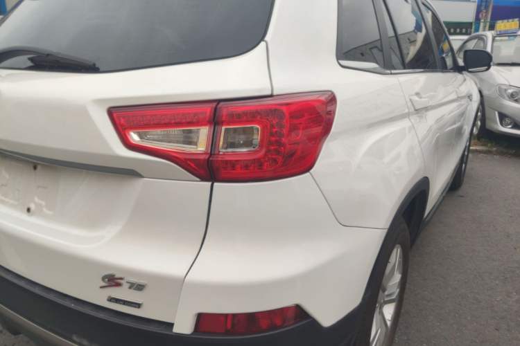 Used CHANGAN CS75 2014 1.8T Automatic Prestige Model China IV Standard Right Rear Taillight