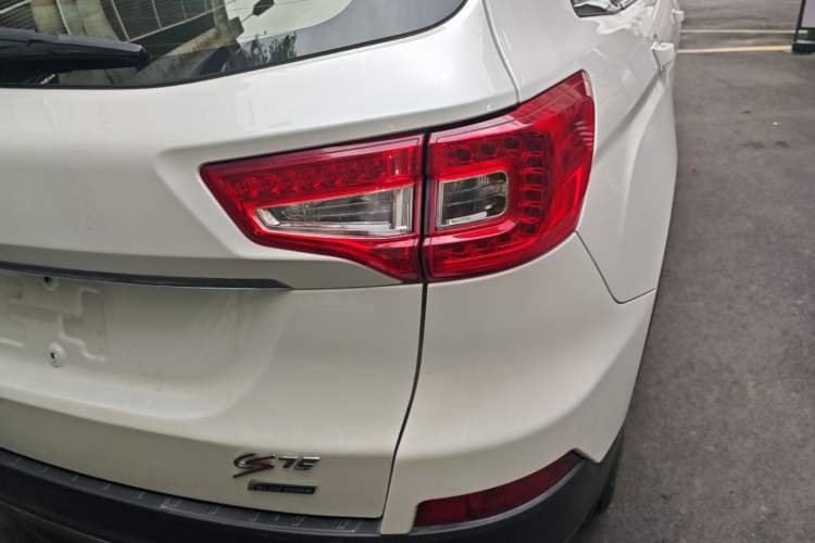 Used CHANGAN CS75 2014 1.8T Automatic Elite Model China IV Standard Right Rear Taillight