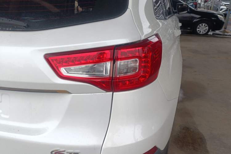 Used CHANGAN CS75 2014 1.8T Automatic Elite Model China IV Standard Right Rear Taillight