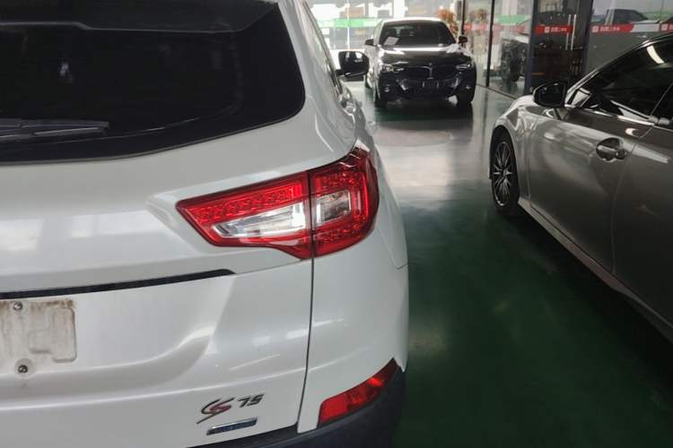 Used CHANGAN CS75 2014 1.8T Automatic Elite Version China V Standard Right Rear Taillight