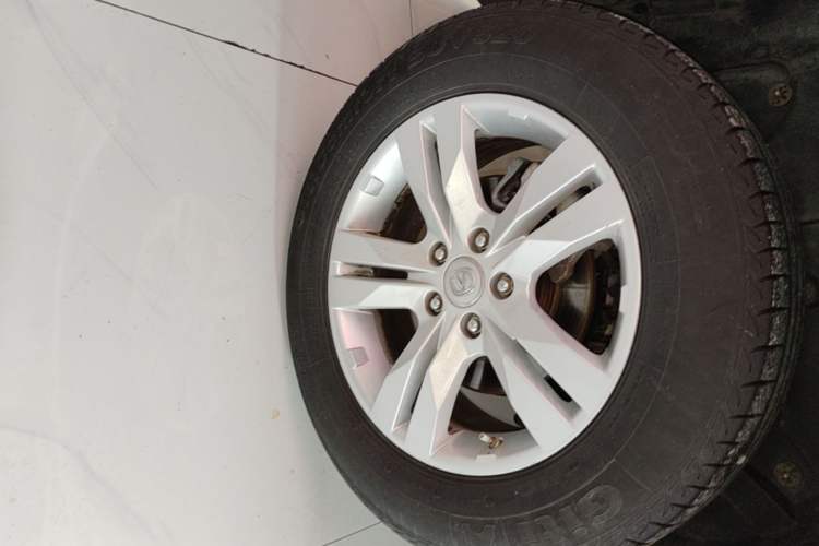 Used CHANGAN CS75 2014 1.8T Automatic Elite Model China IV Standard Right Rear Wheel Hub