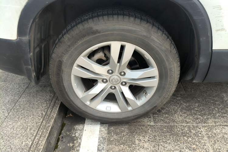 Used CHANGAN CS75 2014 2.0L Manual Luxury Version China IV Standard Right Rear Wheel Hub