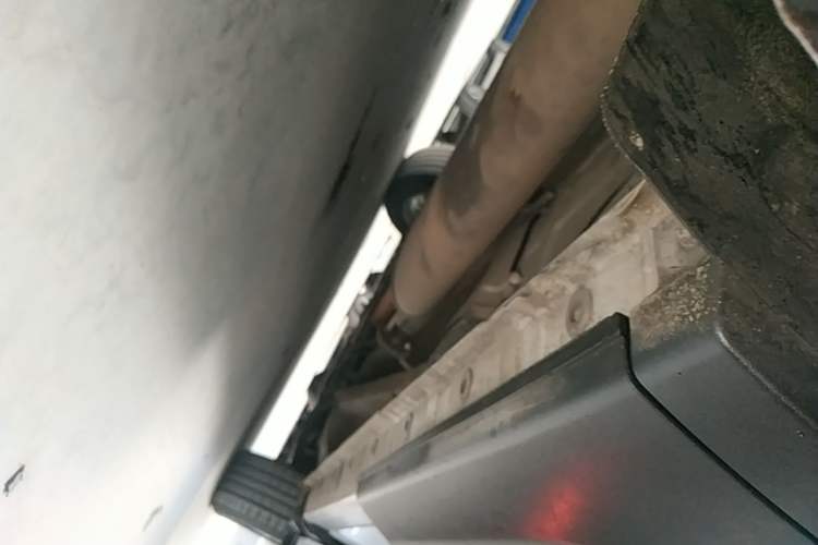Used CHANGAN CS75 2014 1.8T Automatic Elite Model China IV Standard Right Side Sill
