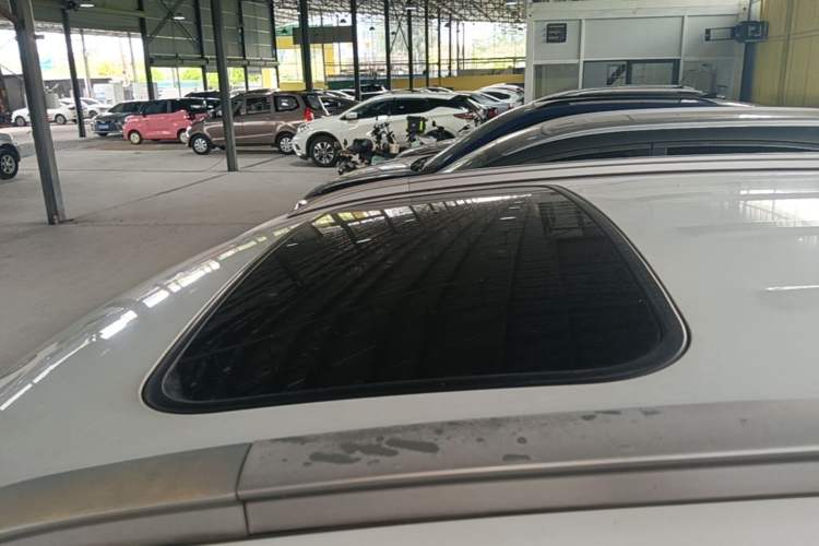 Used CHANGAN CS75 2014 1.8T Automatic Prestige Model China IV Standard Roof