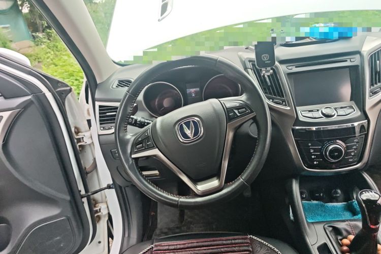 Used CHANGAN CS75 2014 2.0L Manual Luxury Version China IV Standard Steering Wheel