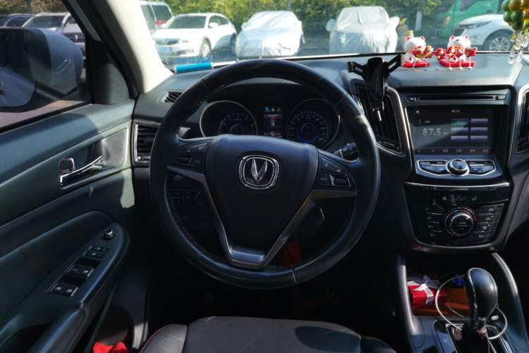 Used CHANGAN CS75 2014 1.8T Automatic Elite Model China IV Standard Steering Wheel