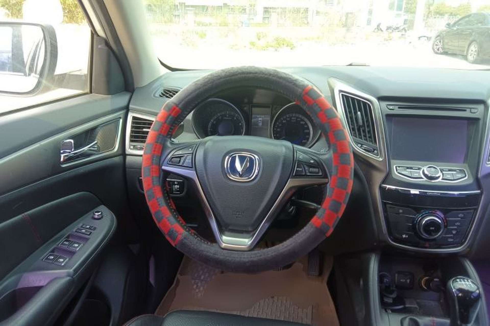 Used CHANGAN CS75 2014 2.0L Manual Luxury Version China IV Standard Steering Wheel