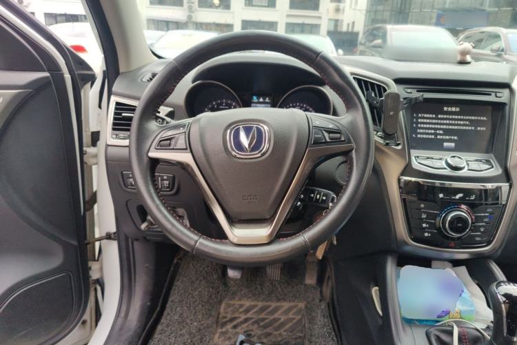 Used CHANGAN CS75 2014 2.0L Manual Luxury Version China IV Standard Steering Wheel