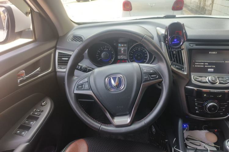 Used CHANGAN CS75 2014 2.0L Manual Leading Version China IV Standard Steering Wheel