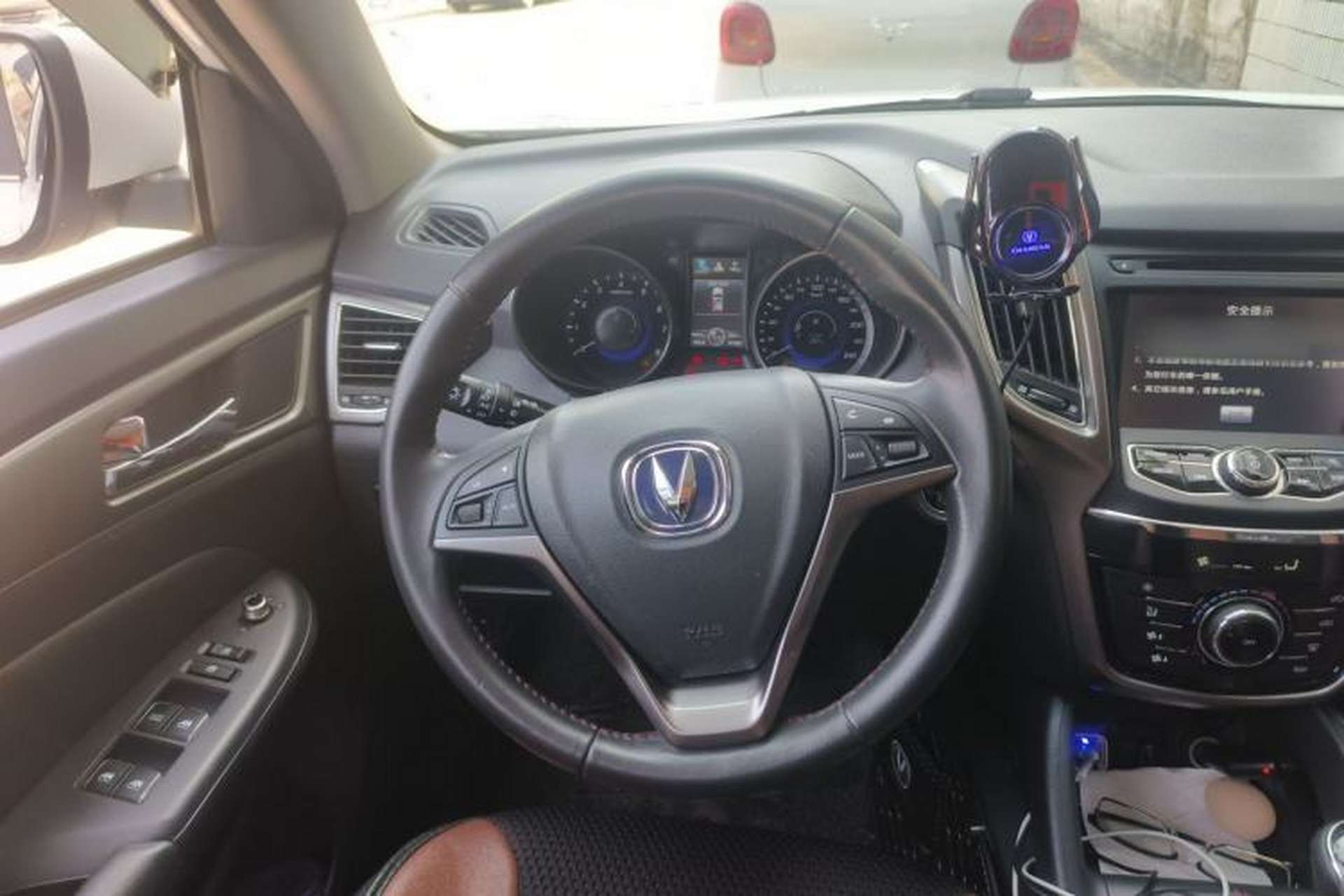 Used CHANGAN CS75 2014 2.0L Manual Leading Version China IV Standard Steering Wheel