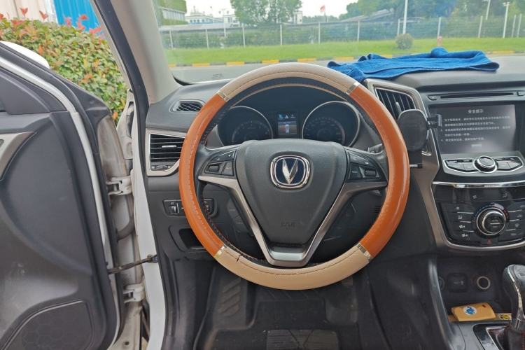 Used CHANGAN CS75 2014 1.8T Automatic Elite Model China IV Standard Steering Wheel