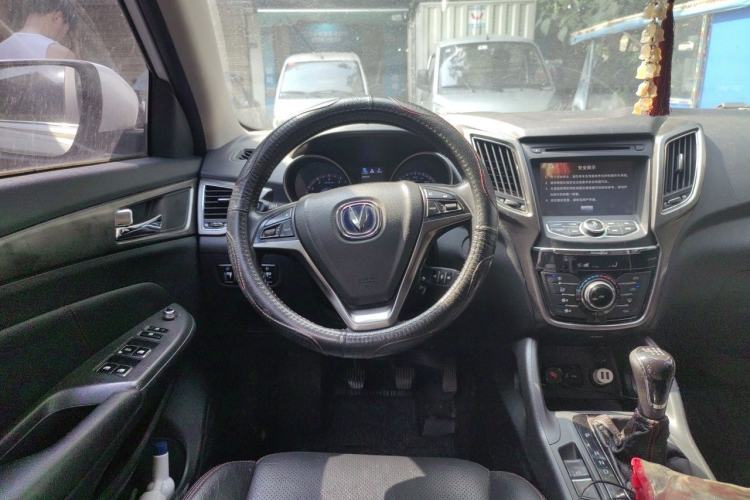 Used CHANGAN CS75 2014 2.0L Manual Luxury Version China IV Standard Steering Wheel