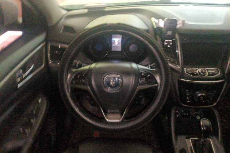 Used CHANGAN CS75 2014 1.8T Automatic Elite Model China IV Standard Steering Wheel