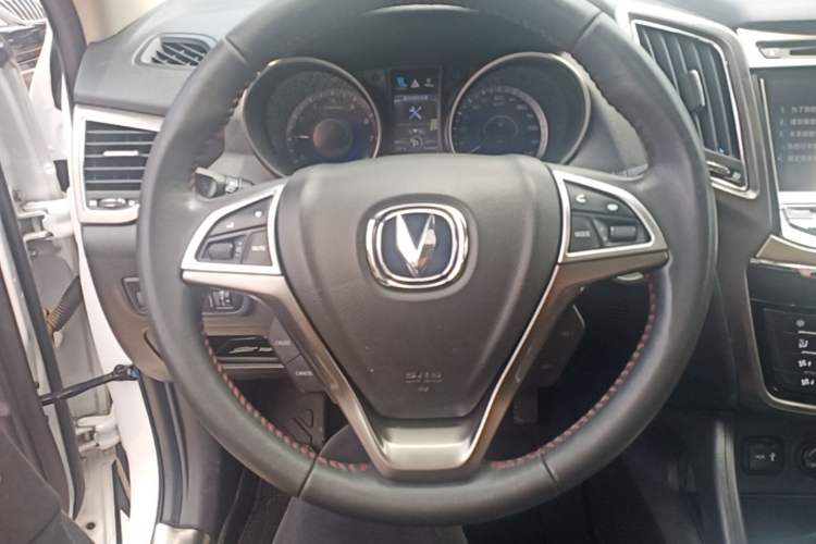 Used CHANGAN CS75 2014 1.8T Automatic Elite Version China V Standard Steering Wheel