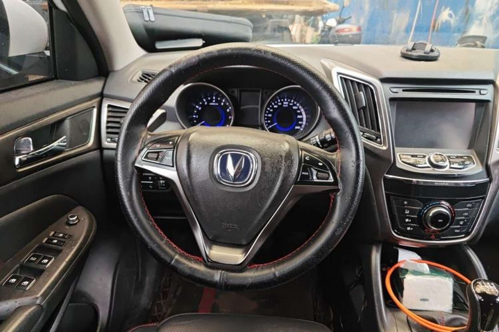 Used CHANGAN CS75 2014 2.0L Manual Leading Version China IV Standard Steering Wheel