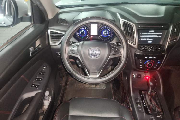 Used CHANGAN CS75 2014 1.8T Automatic Elite Model China IV Standard Steering Wheel