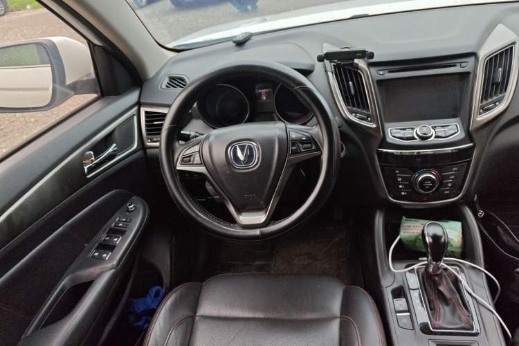Used CHANGAN CS75 2014 1.8T Automatic Elite Model China IV Standard Steering Wheel