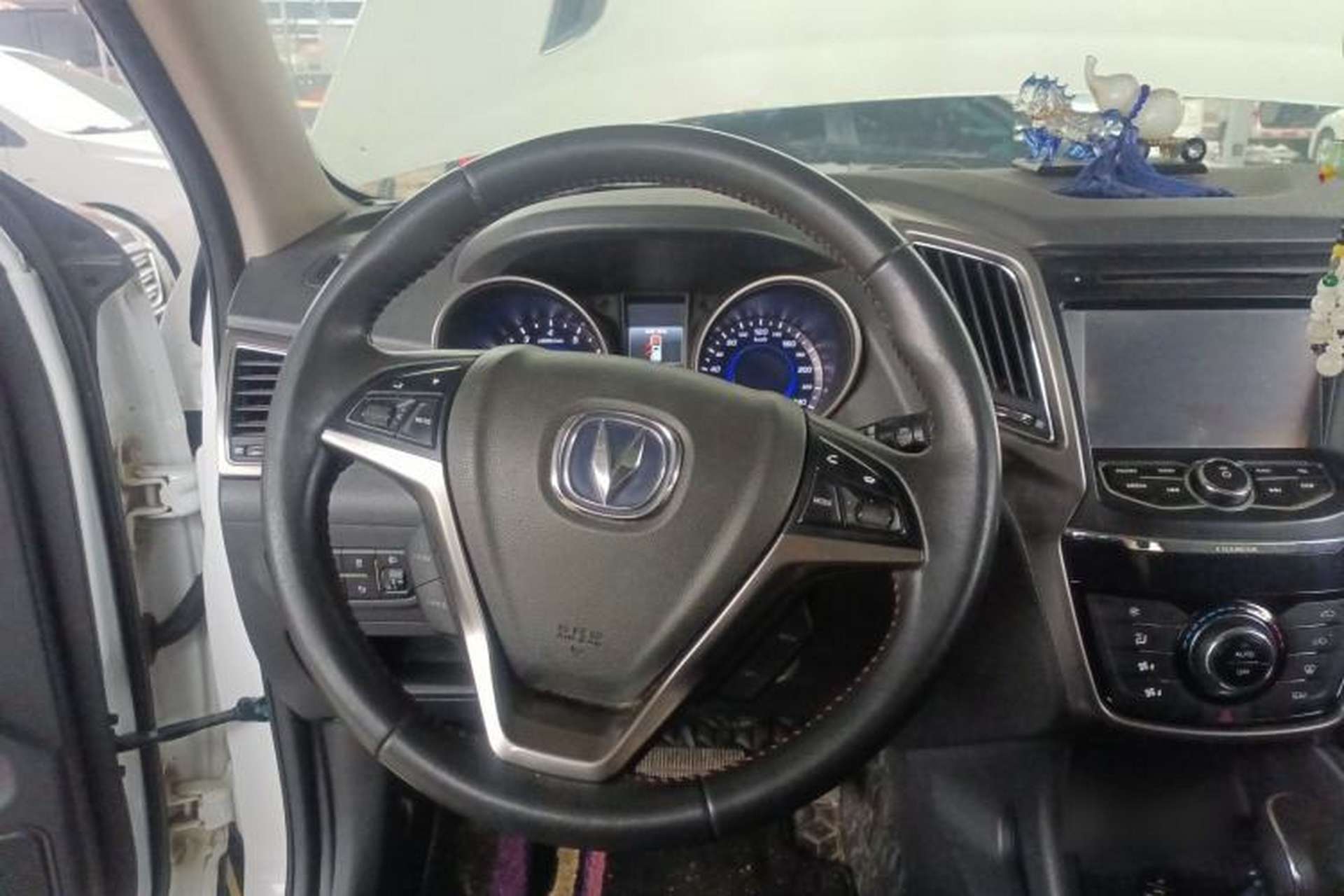 Used CHANGAN CS75 2014 1.8T Automatic Elite Model China IV Standard Steering Wheel