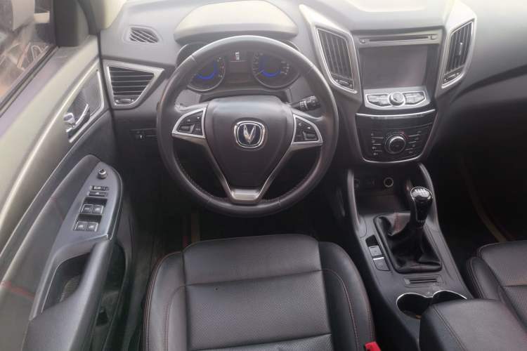 Used CHANGAN CS75 2014 2.0L Manual Comfort Version China V Standard Steering Wheel
