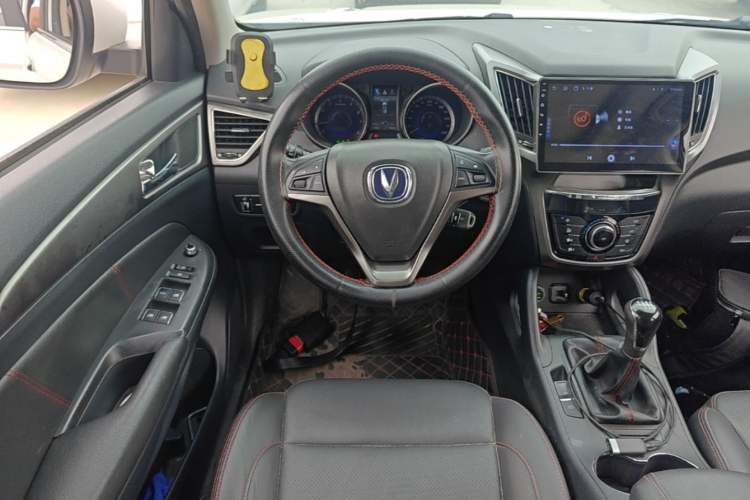 Used CHANGAN CS75 2014 2.0L Manual Luxury Version China V Standard Steering Wheel