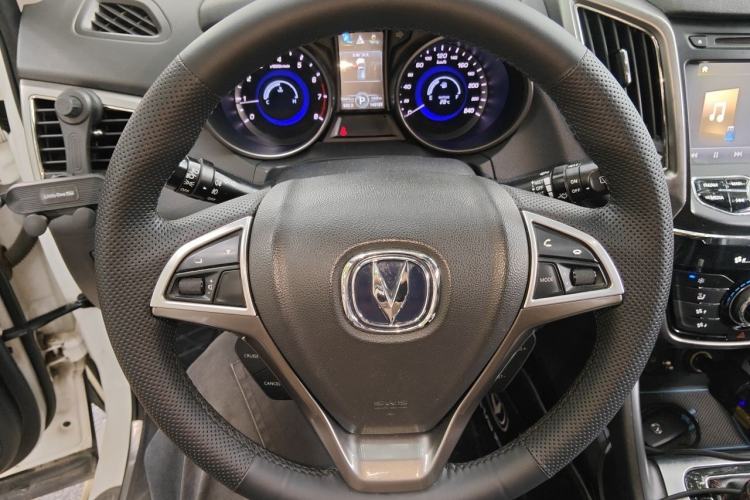 Used CHANGAN CS75 2014 1.8T Automatic Elite Model China IV Standard Steering Wheel