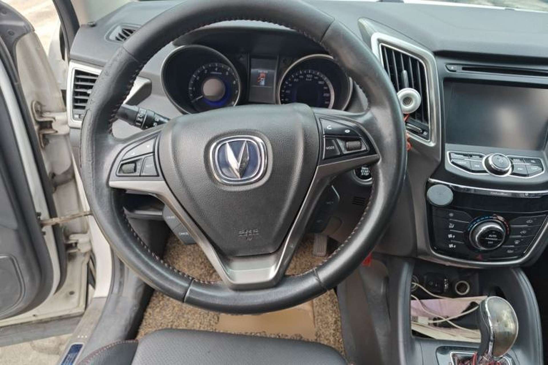 Used CHANGAN CS75 2014 1.8T Automatic Elite Model China IV Standard Steering Wheel
