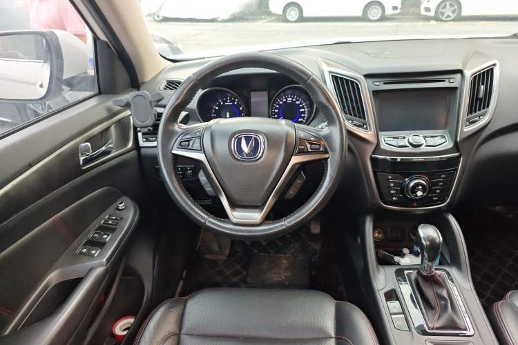 Used CHANGAN CS75 2014 1.8T Automatic Elite Version China V Standard Steering Wheel