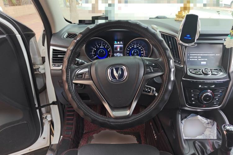 Used CHANGAN CS75 2014 2.0L Manual Luxury Version China IV Standard Steering Wheel