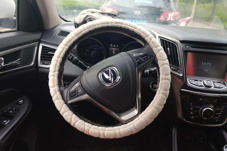 Used CHANGAN CS75 2014 2.0L Manual Leading Model China V Standard Steering Wheel