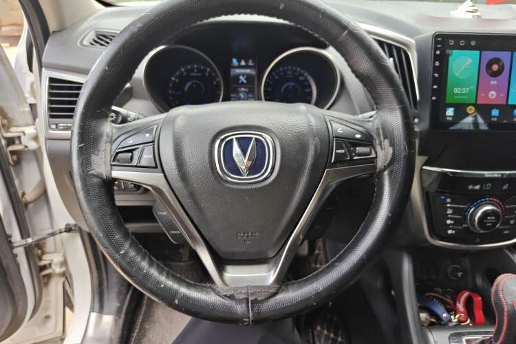 Used CHANGAN CS75 2014 1.8T Automatic Elite Version China V Standard Steering Wheel