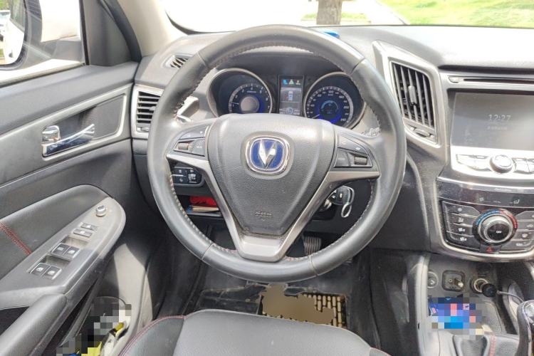 Used CHANGAN CS75 2014 2.0L Manual Luxury Version China IV Standard Steering Wheel