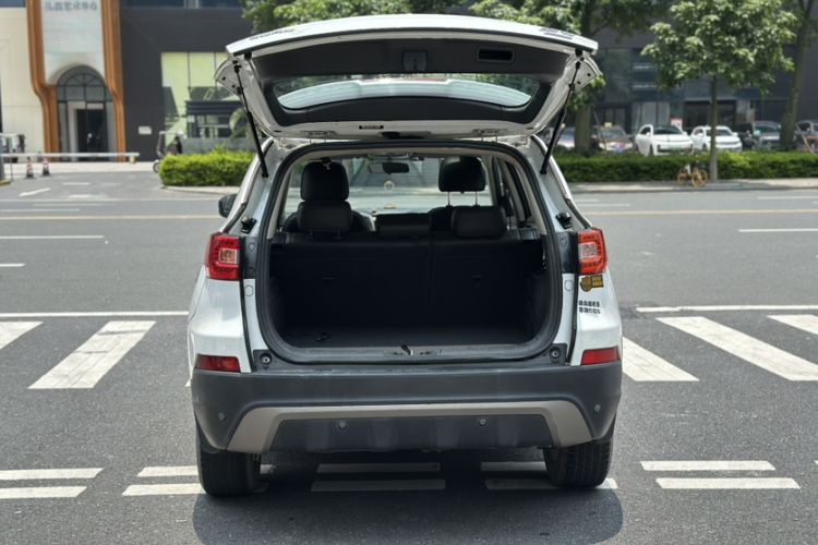 Used CHANGAN CS75 2014 1.8T Automatic Elite Version China V Standard Trunk