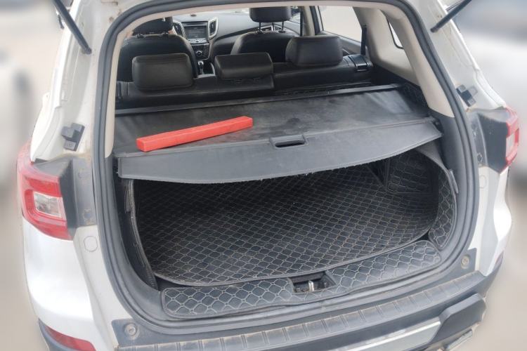 Used CHANGAN CS75 2014 1.8T Automatic Elite Model China IV Standard Trunk
