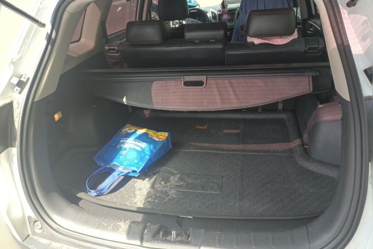 Used CHANGAN CS75 2014 1.8T Automatic Elite Model China IV Standard Trunk
