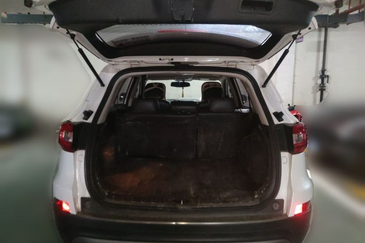 Used CHANGAN CS75 2014 1.8T Automatic Elite Model China IV Standard Trunk