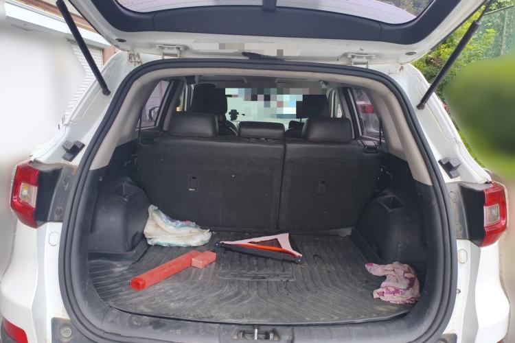 Used CHANGAN CS75 2014 1.8T Automatic Elite Model China IV Standard Trunk