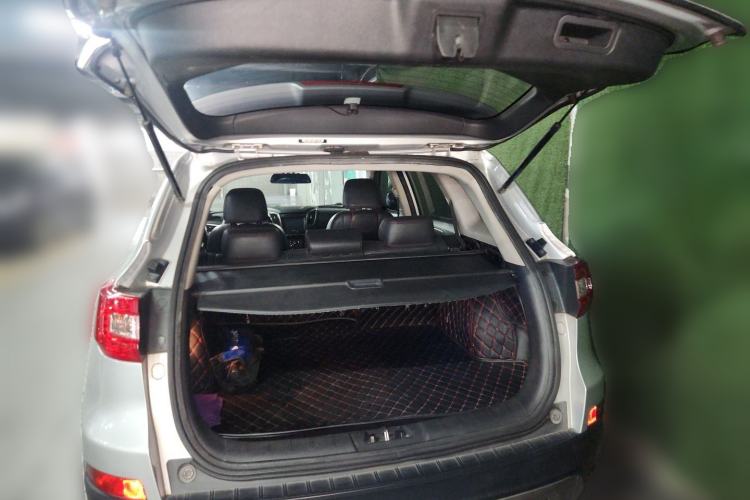 Used CHANGAN CS75 2014 1.8T Automatic Elite Model China IV Standard Trunk