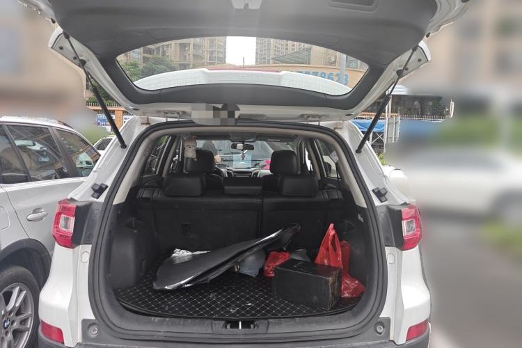 Used CHANGAN CS75 2014 1.8T Automatic Prestige Model China IV Standard Trunk