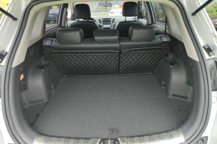 Used CHANGAN CS75 2014 1.8T Automatic Elite Version China V Standard Trunk