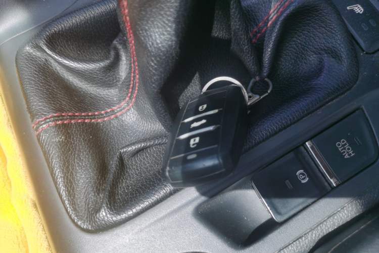 Used CHANGAN CS75 2014 2.0L Manual Leading Model China V Standard Vehicle Key