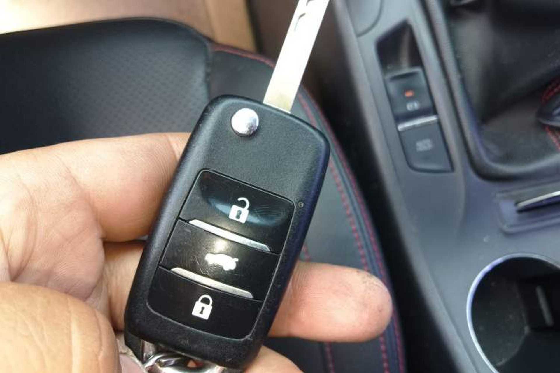 Used CHANGAN CS75 2014 2.0L Manual Luxury Version China IV Standard Vehicle Key