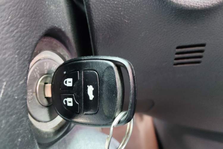 Used CHANGAN CS75 2014 2.0L Manual Luxury Version China IV Standard Vehicle Key