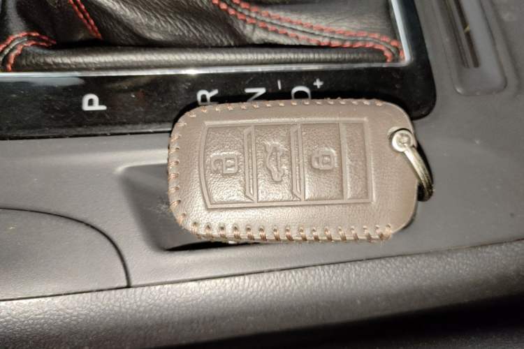 Used CHANGAN CS75 2014 1.8T Automatic Elite Model China IV Standard Vehicle Key