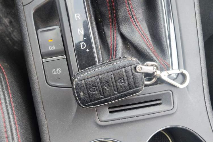 Used CHANGAN CS75 2014 1.8T Automatic Elite Model China IV Standard Vehicle Key
